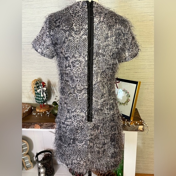 Banana Republic Snake Print Eyelash Sheath Dress Short Sleeve Women’s Size 0 - Picture 3 of 8
